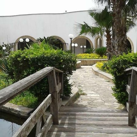 Hotel Giardini Di Venere Torre San Giovanni Exterior foto