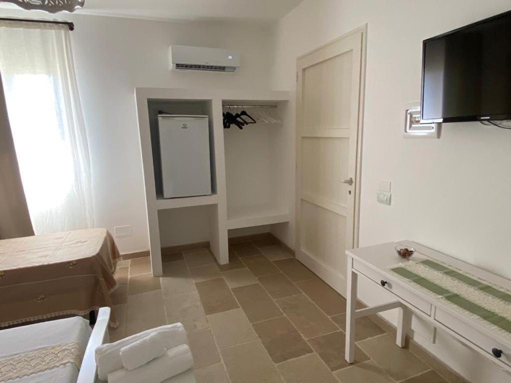 Hotel Giardini Di Venere Torre San Giovanni Exterior foto